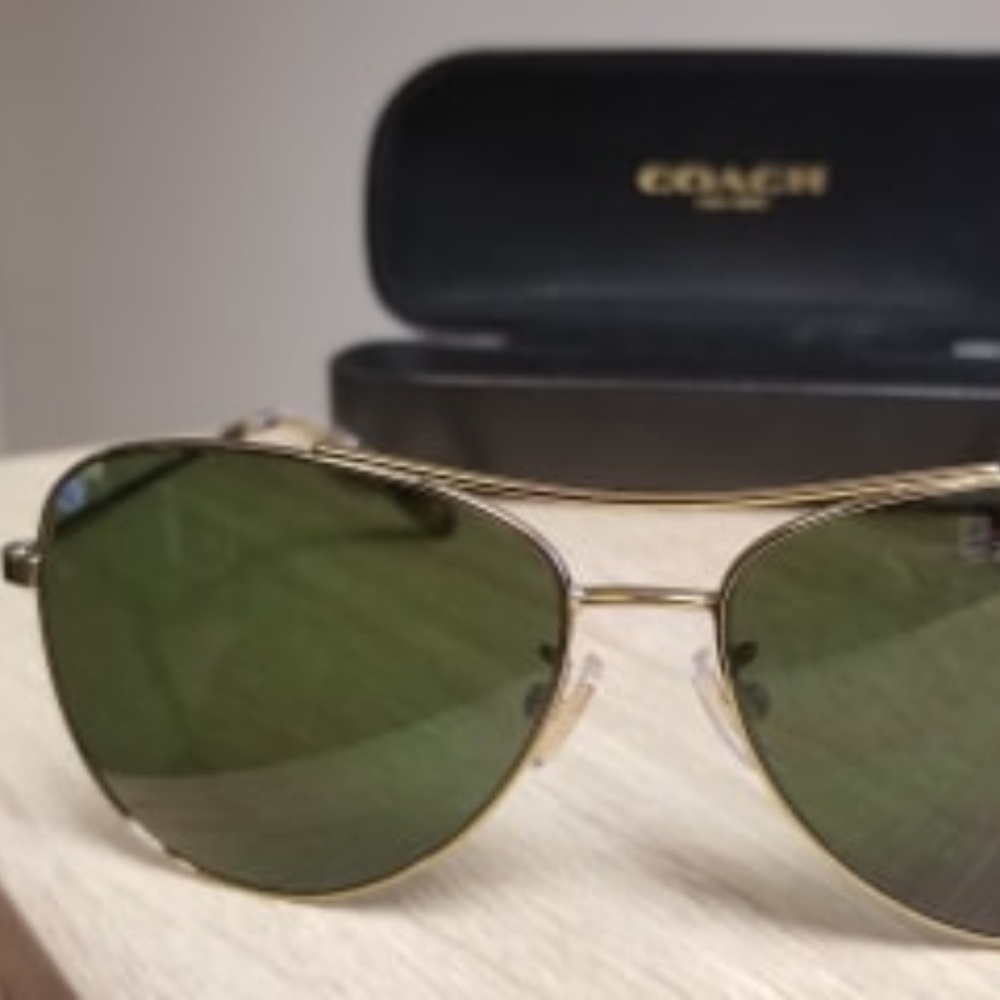 COACH Thin Metal Pilot Sunglasses